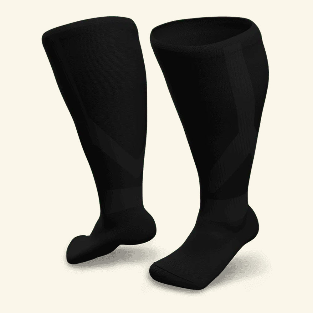 Chaussettes de compression noires pour soulager les jambes fatiguées et améliorer la circulation.